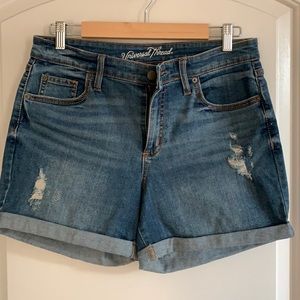 Universal Thread Mid Rise Boyfriend Short